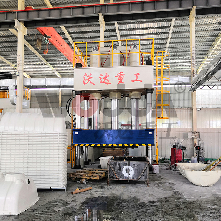 玻璃鋼凈水槽成型液壓機 玻璃鋼凈水槽成型液壓機