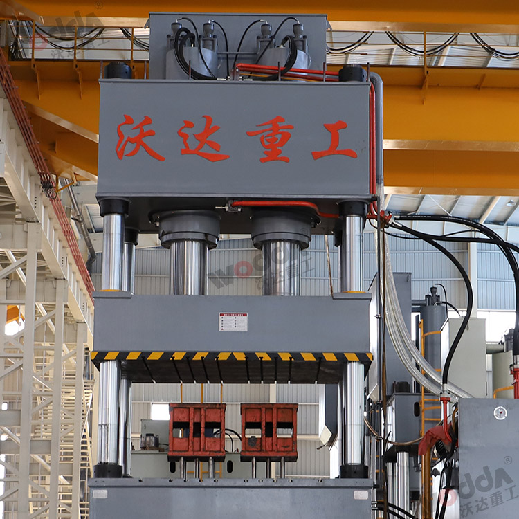 1000液壓機(jī)(立柱、油缸) 1000液壓機(jī)(立柱、油缸)