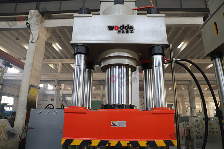 500噸動(dòng)力電池電芯鋁殼拉伸液壓機(jī)機(jī)身 500噸動(dòng)力電池電芯鋁殼拉伸液壓機(jī)機(jī)身