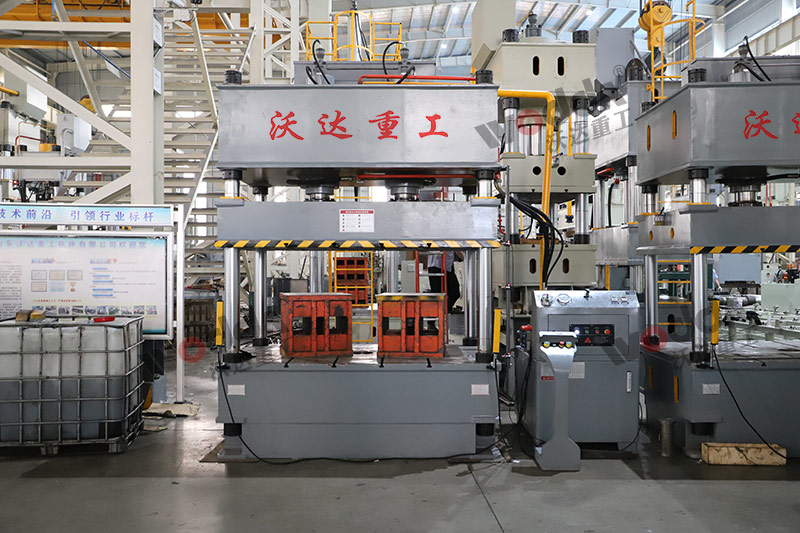 200噸四柱液壓機 200噸四柱液壓機